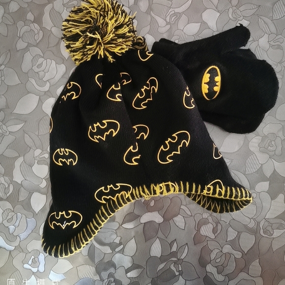 BATMAN HAT+MITTEN SET - Picture 2 of 4